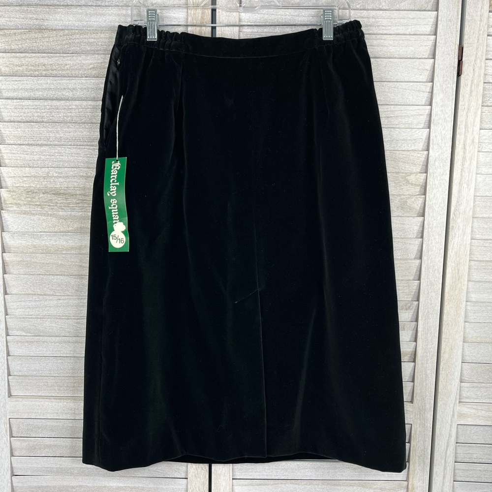 BARCLAY SQUARE Vintage Velvet A-Line Midi Skirt Black-15/16